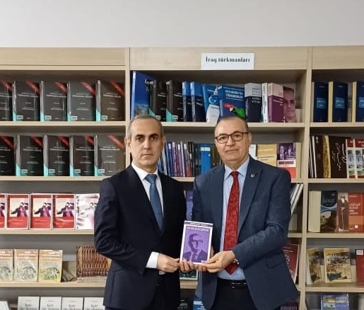 “İraq türkmanları ədəbiyyatı” guşəsinə yeni kitab təqdim olunub